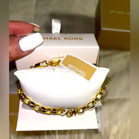 Brand New with tags Michael Kors Gold Bracelet - Picture 1 of 7